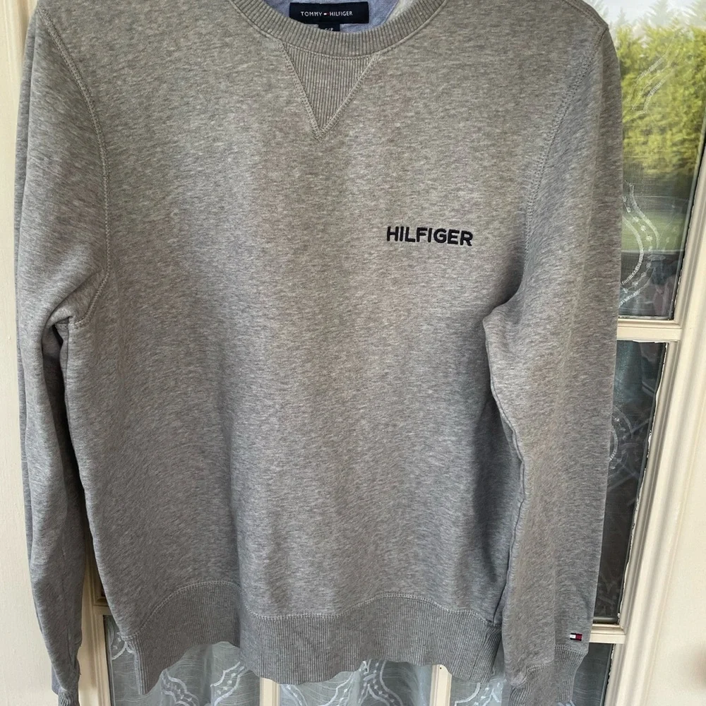 Tommy Hilfiger Men's Crewneck Sweater in Gray